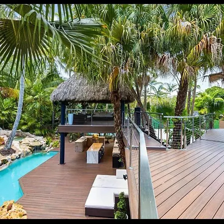 Tropical Oasis Resort Miami Home